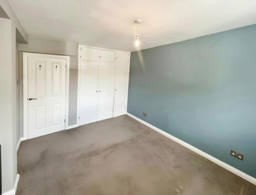 Images for Abbots Court, Sale