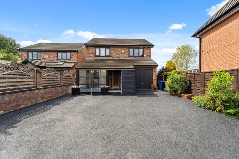 Detached with 6.63 Acres & Equestrian Facilities