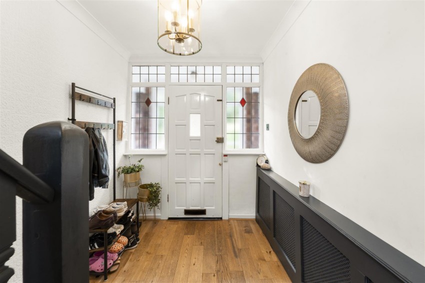 Images for Oakfield, Sale, M33