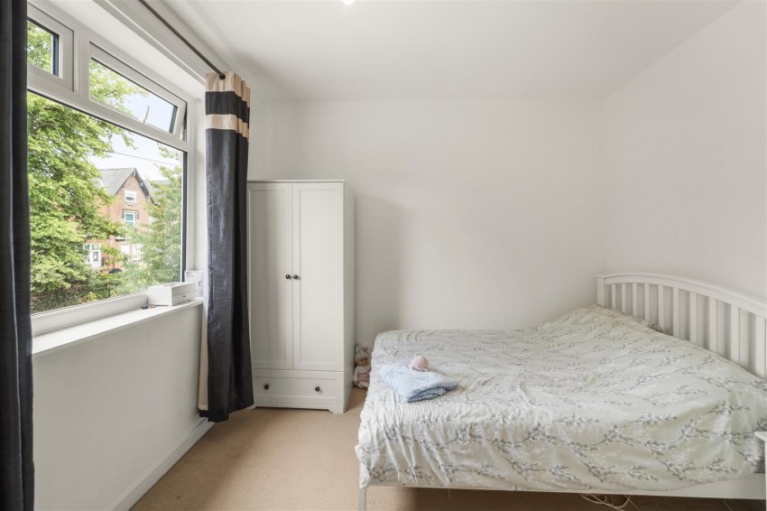 Images for Oakfield, Sale, M33