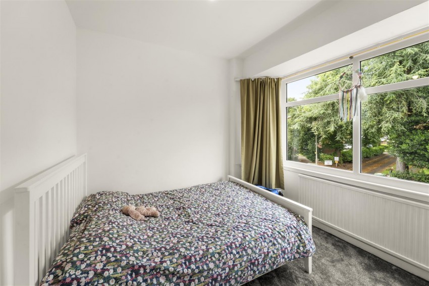 Images for Oakfield, Sale, M33