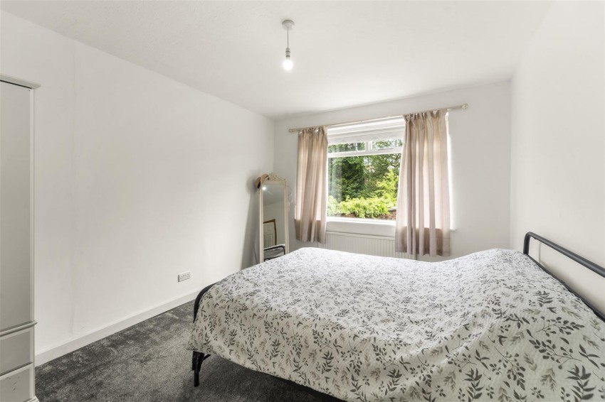 Images for Oakfield, Sale, M33