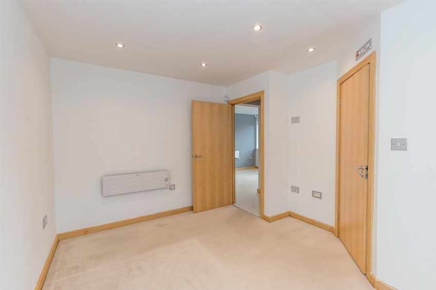 Images for Britannia Road, Sale