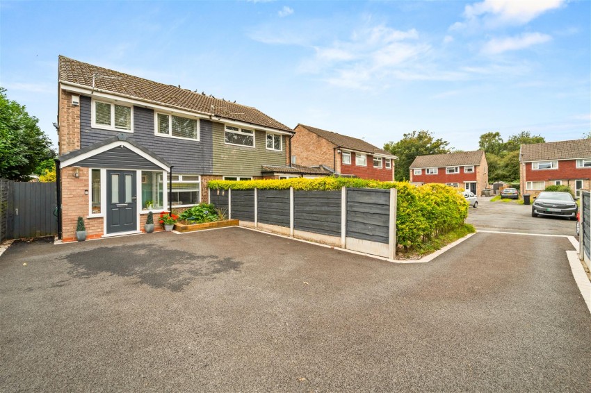 Images for Riley Close, Sale