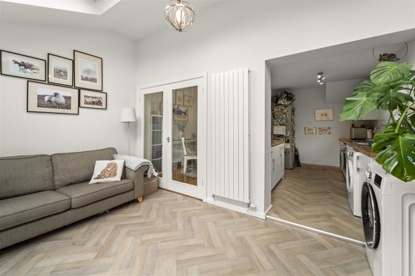 Images for Riley Close, Sale