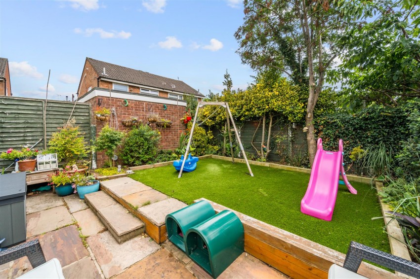 Images for Riley Close, Sale
