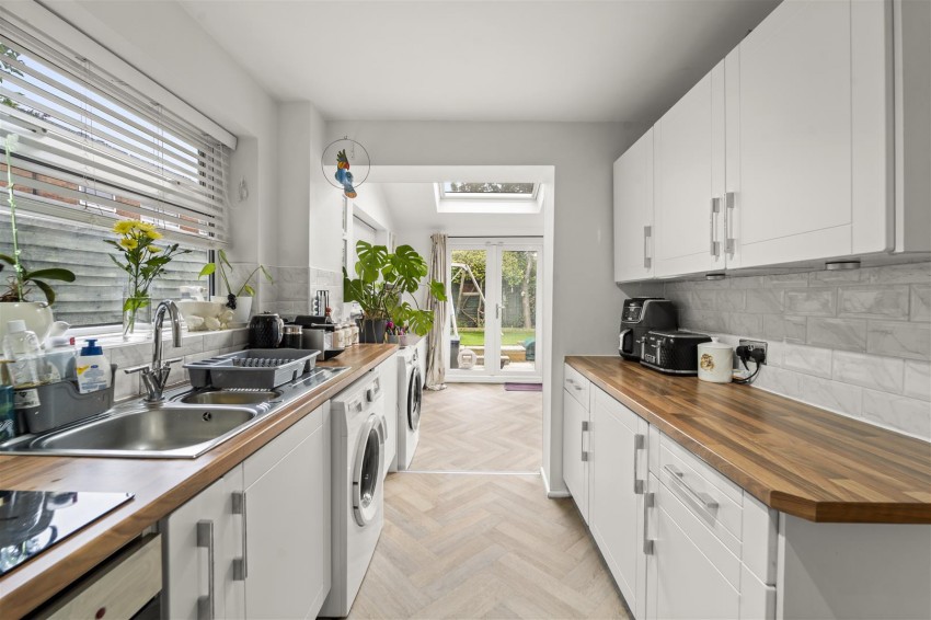 Images for Riley Close, Sale