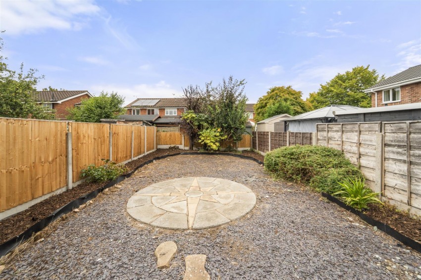 Images for Larchwood Close, Sale