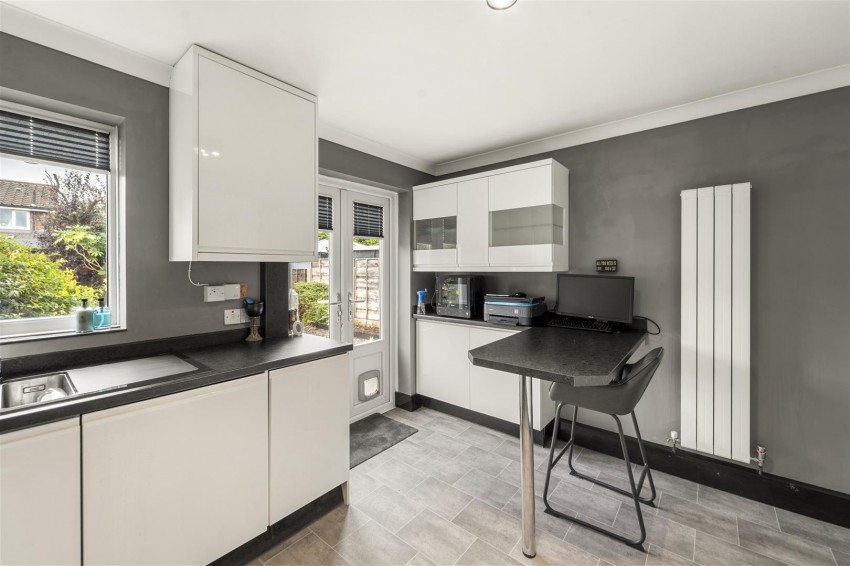Images for Larchwood Close, Sale