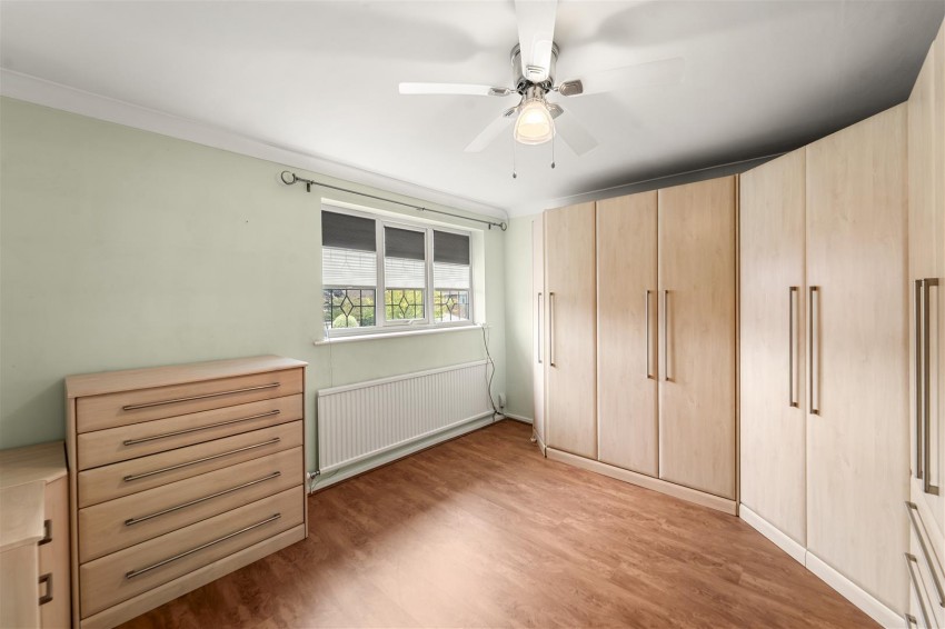 Images for Larchwood Close, Sale