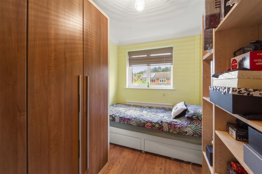 Images for Larchwood Close, Sale