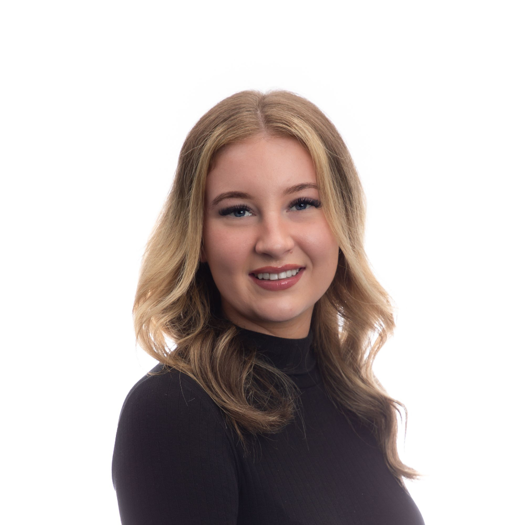 Eve  McPherson, Lettings Negotiator